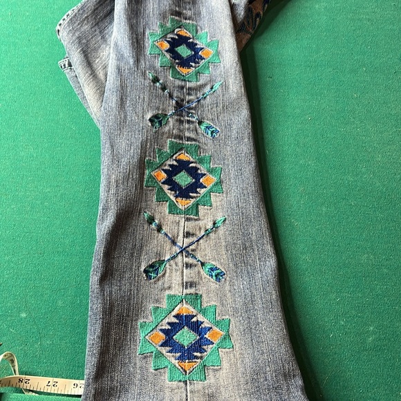 Cowgirl Tuff Thunderbird Jeans - Picture 3 of 5